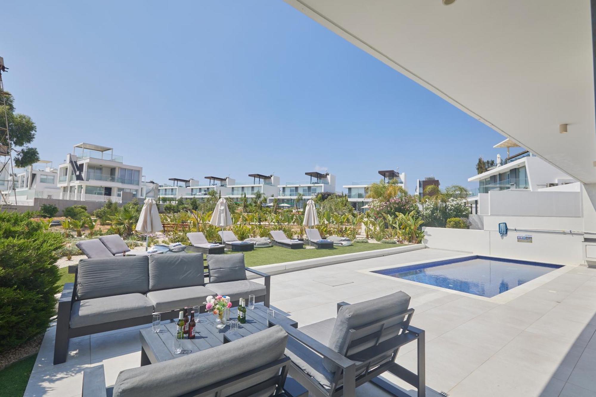 Olivine Pearl Villas Protaras Exterior photo